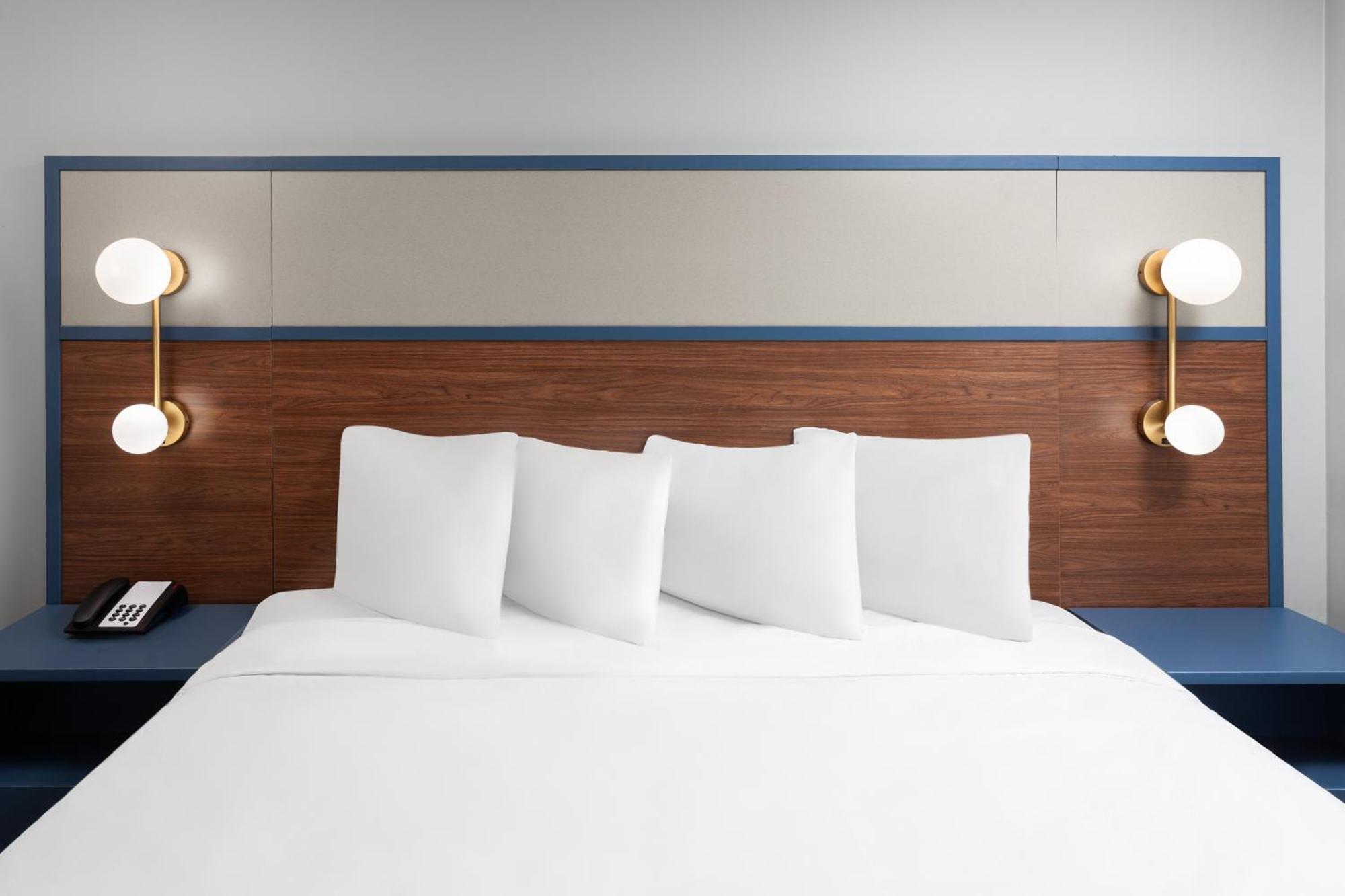 Americinn By Wyndham Eagle River Downtown Екстер'єр фото