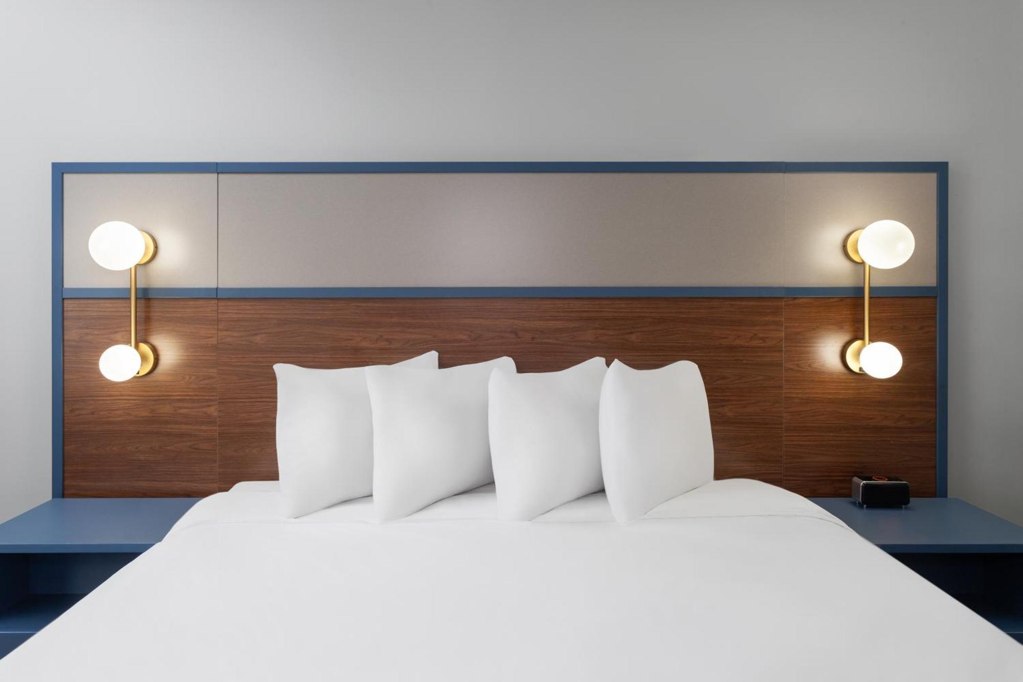 Americinn By Wyndham Eagle River Downtown Екстер'єр фото