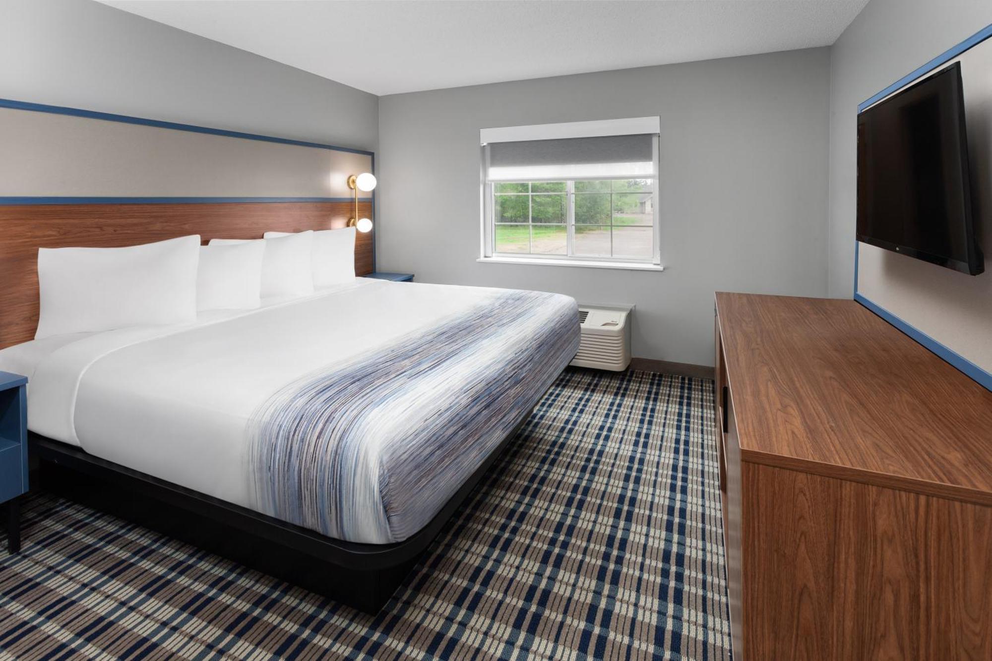 Americinn By Wyndham Eagle River Downtown Екстер'єр фото