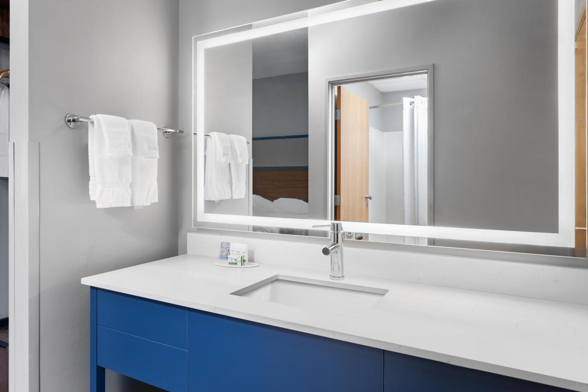 Americinn By Wyndham Eagle River Downtown Екстер'єр фото